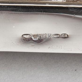 SKRIVBORDSSTÄLL, silver, finska importstämplar från 1910. Silvervikt 316 g.