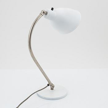 Bordslampa, funkis, modell 15102, Böhlmarks, 1930-tal.