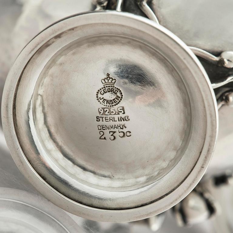 Georg Jensen, a pair of sterling silver sugar/spice jars, model no 235C, Copenhagen, Denmark 1925-1932.