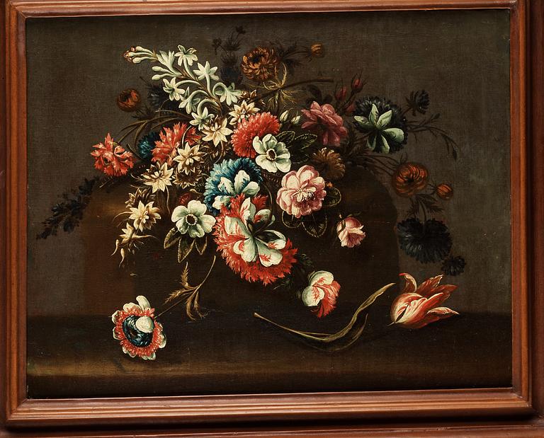 Still life with flowers.