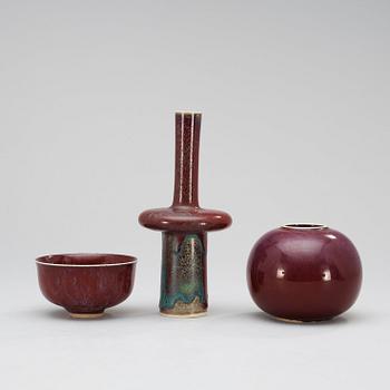 A set of two Stig Lindberg stoneware vases and a bowl, Gustavsberg Studio 1971 and 1980.