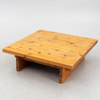 Coffee table, second half of the 20th century.