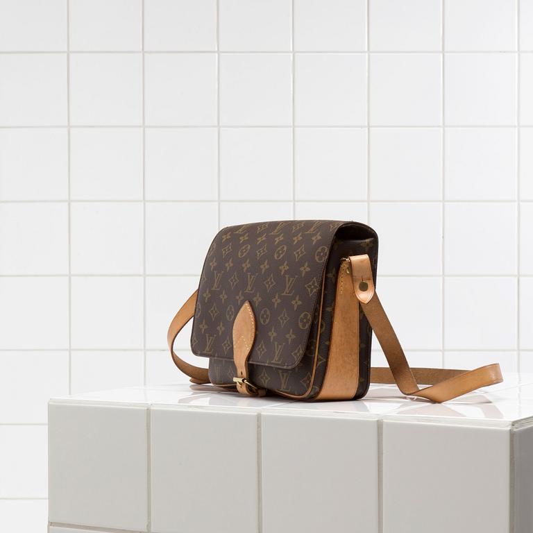 SHOULDER BAG, "Cartouchiere", Louis Vuitton.