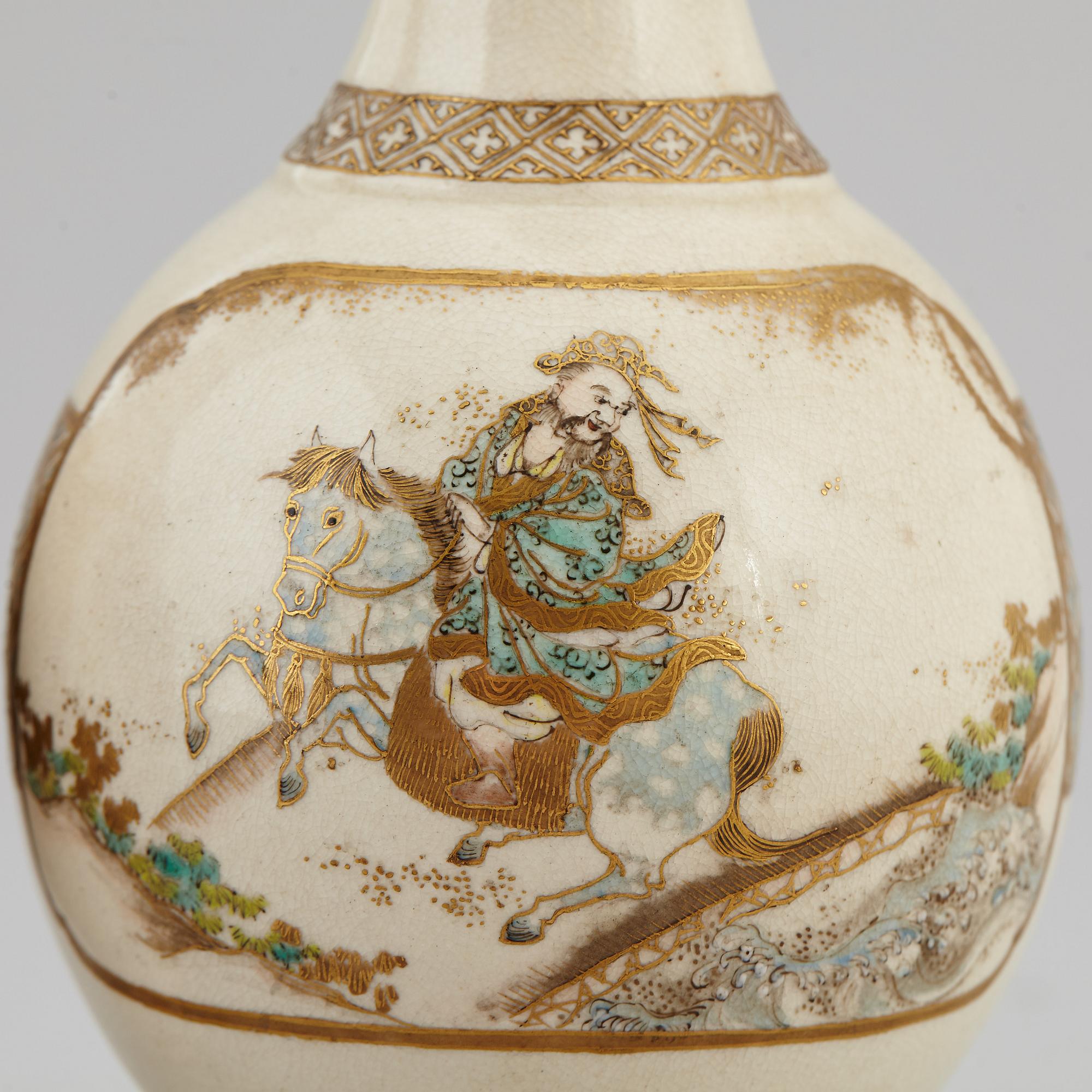 A pair of satsuma vases, Japan, Meiji (1868-1912).