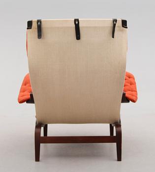 FÅTÖLJ, "Pernilla", Bruno Mathsson, Dux, 1900-talets andra hälft.