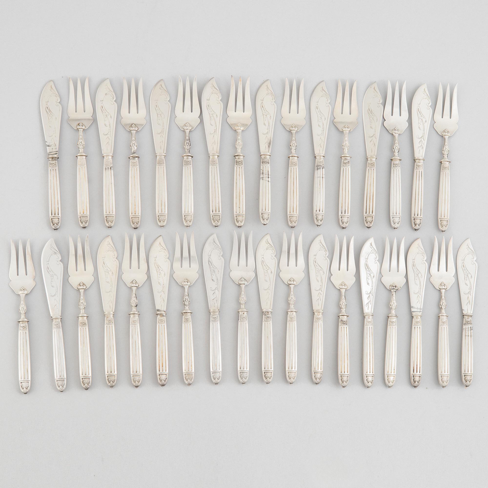Fiskbestick, 34 delar, silver, Frankrike, omkring år 1900.