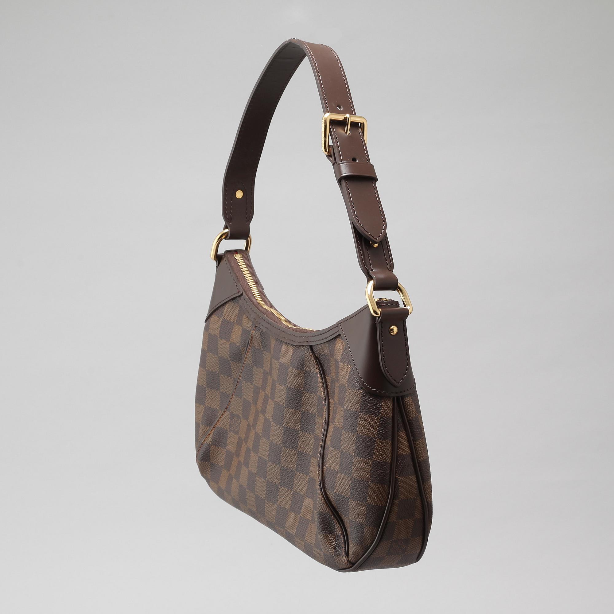 A bag from Louis Vuitton, model "Thames".