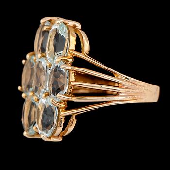 RING, 14K guld, akvamariner.
