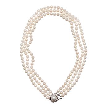 348. A NECKLACE, 3 strand akoya pearls 6 - 6,5 mm. Length c. 45 cm.