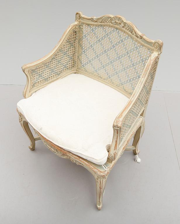 KARMSTOL, rokokostil, 1900-talets andra hälft.