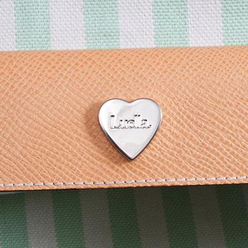 VÄSKA, "Gisele", Luella Bartley.