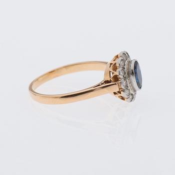 RING, fasettslipad safir, åttkantslipade diamanter, 18K guld.  Westerback, Helsingfors 1973.