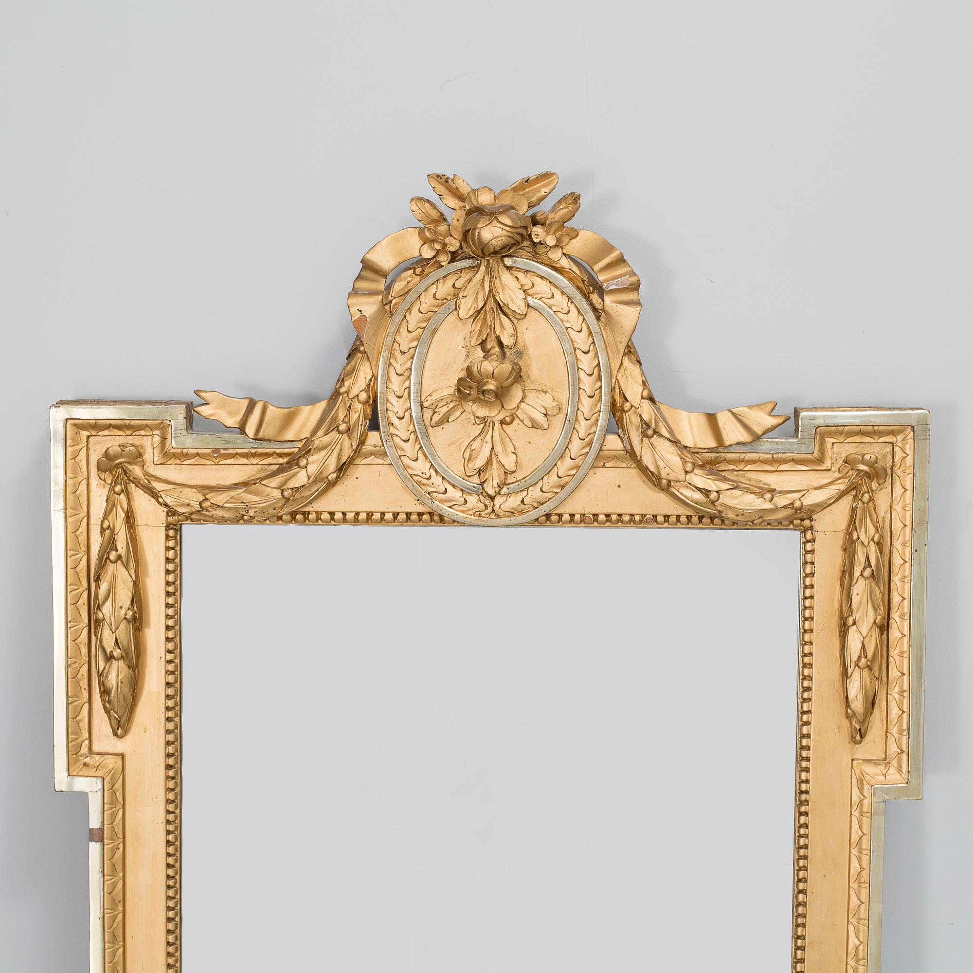 SPEGEL, gustaviansk, Per Westin, signerad PW samt Stockholms hallstämpel 1777.