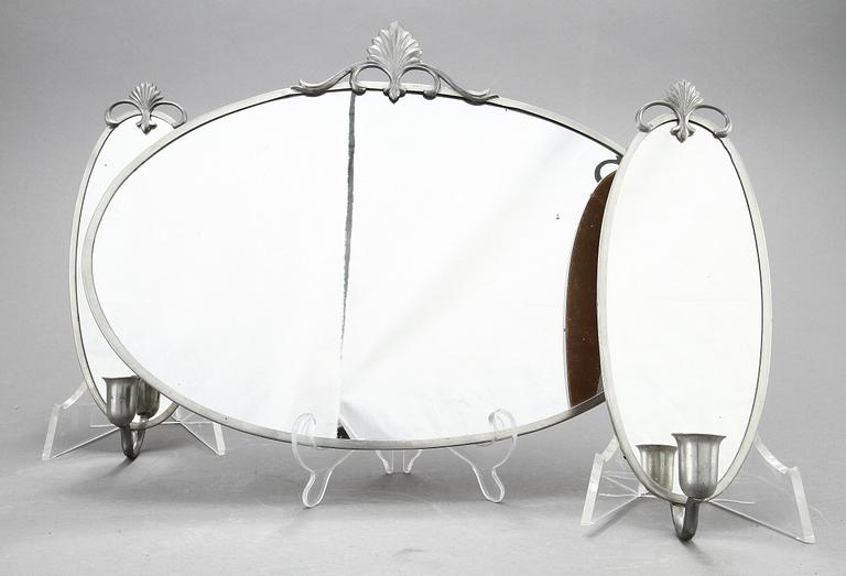 SPEGEL samt SPEGELLAMPETTER, ett par, 1930-tal.