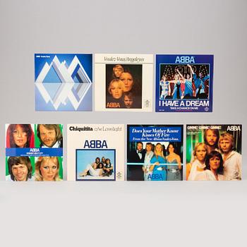 Abba, "Voulez-Vous - The Singles", box with 7 singles No 4/4500, signed by all members.