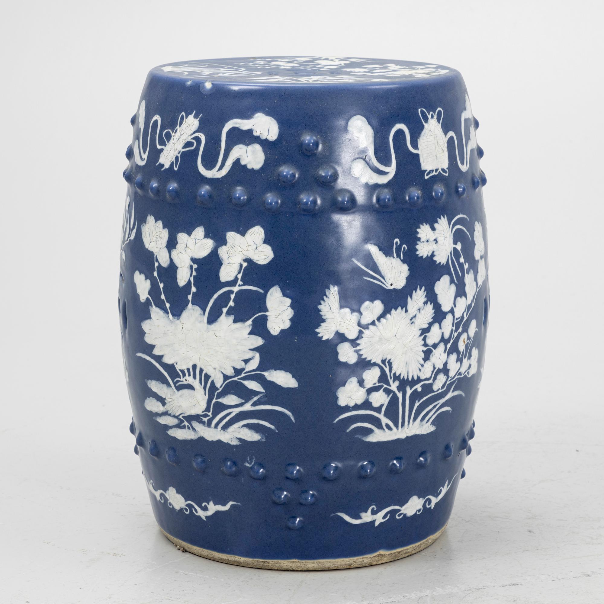Pall, porslin, Kina, 1900-tal.