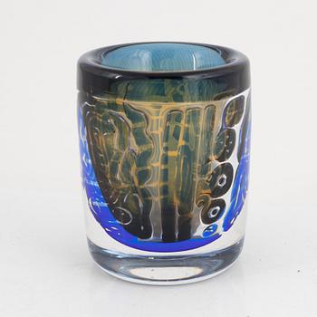 Edvin Öhrström, an ariel glass vase, Orrefors 1968.