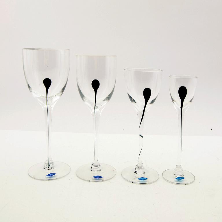 Heikka Orvala, glasservis, 42 st, "Taika", Nuutajärvi/ Arabia Finn Crystal, Finland, 1900-tal.