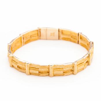 Björn Weckström, a 14K gold 'Cascade' bracelet for Lapponia 1974.