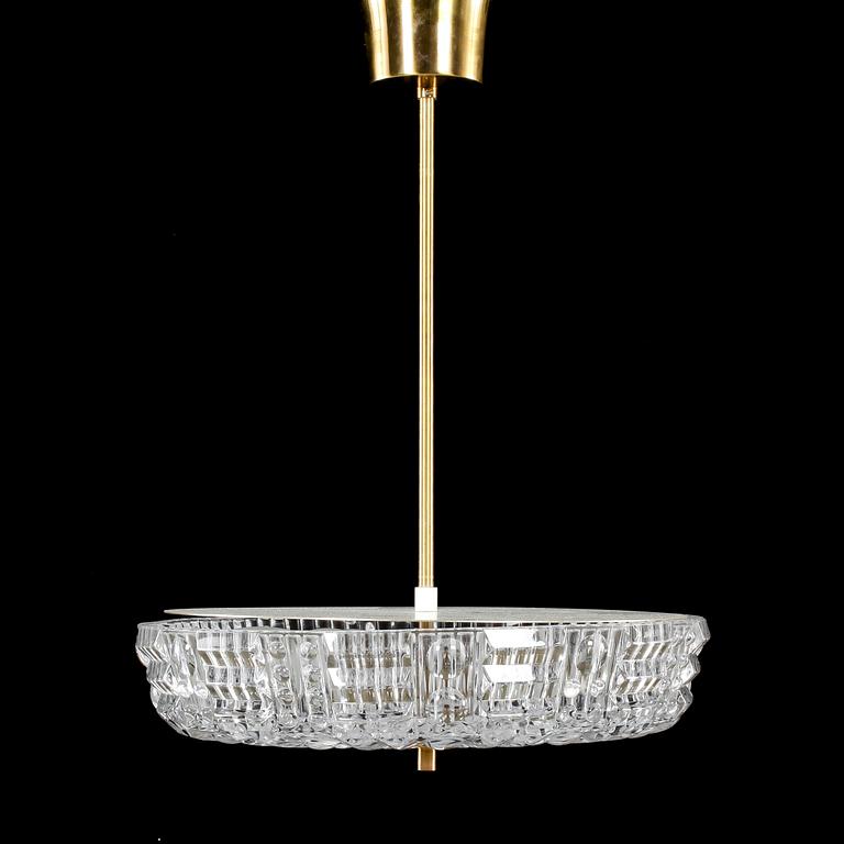 TAKLAMPA, troligen, Orrefors, 1900-talets andra hälft. Höjd 47 cm.