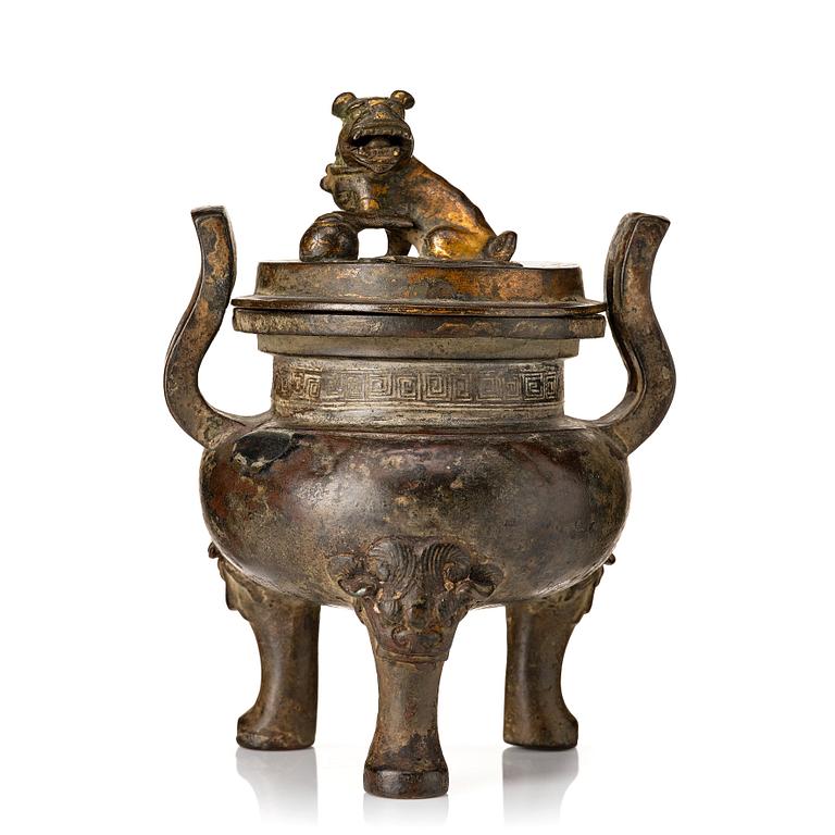 A tripod bronze censer, Ming dynasty (1368-1644).