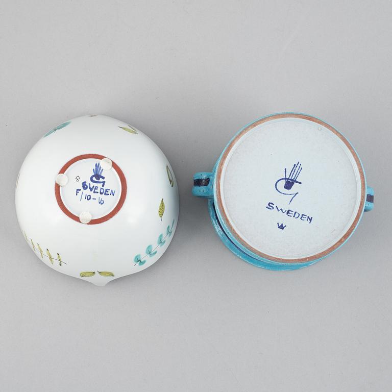 Stig Lindberg, a set of three faience bowls, Gustavsbergs studio.