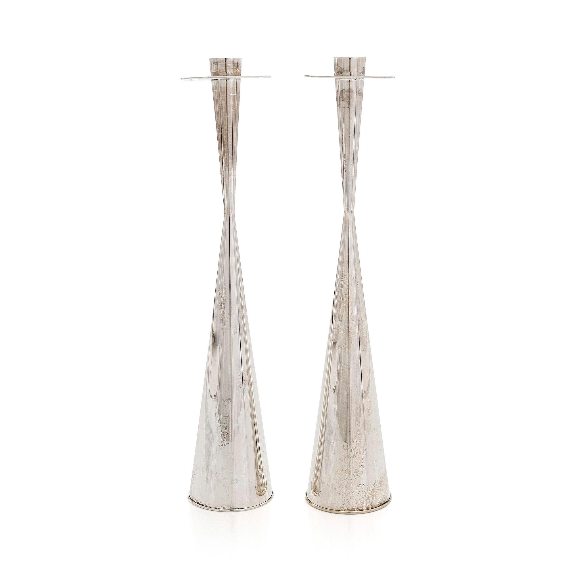 Tapio Wirkkala, A pair of silver candlesticks, TW 189, Kultakeskus, Hämeenlinna 1960.