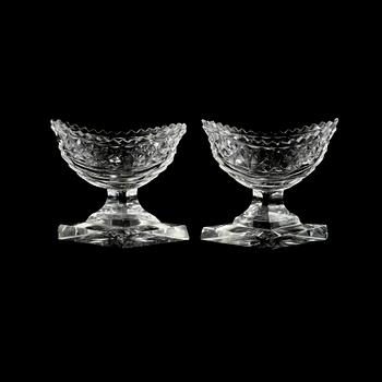 SALTKAR, ett par, glas, empire, 1800-talets första hälft.
