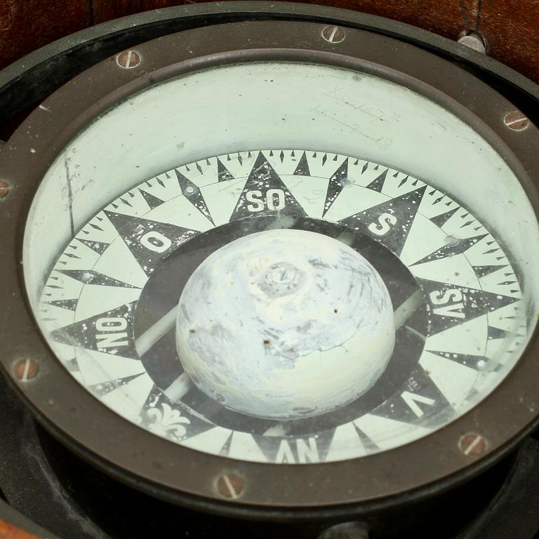 SKEPPSKOMPASS, 1900-talets första hälft.