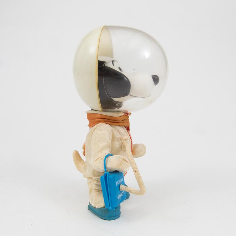 A United feature syndicate Snoopy in space figure, Hong Kong, 1969.