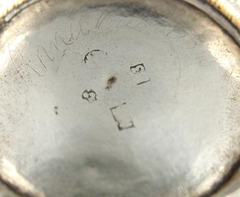 BÄGARE, silver, otydliga stämplar. 1800-tal.