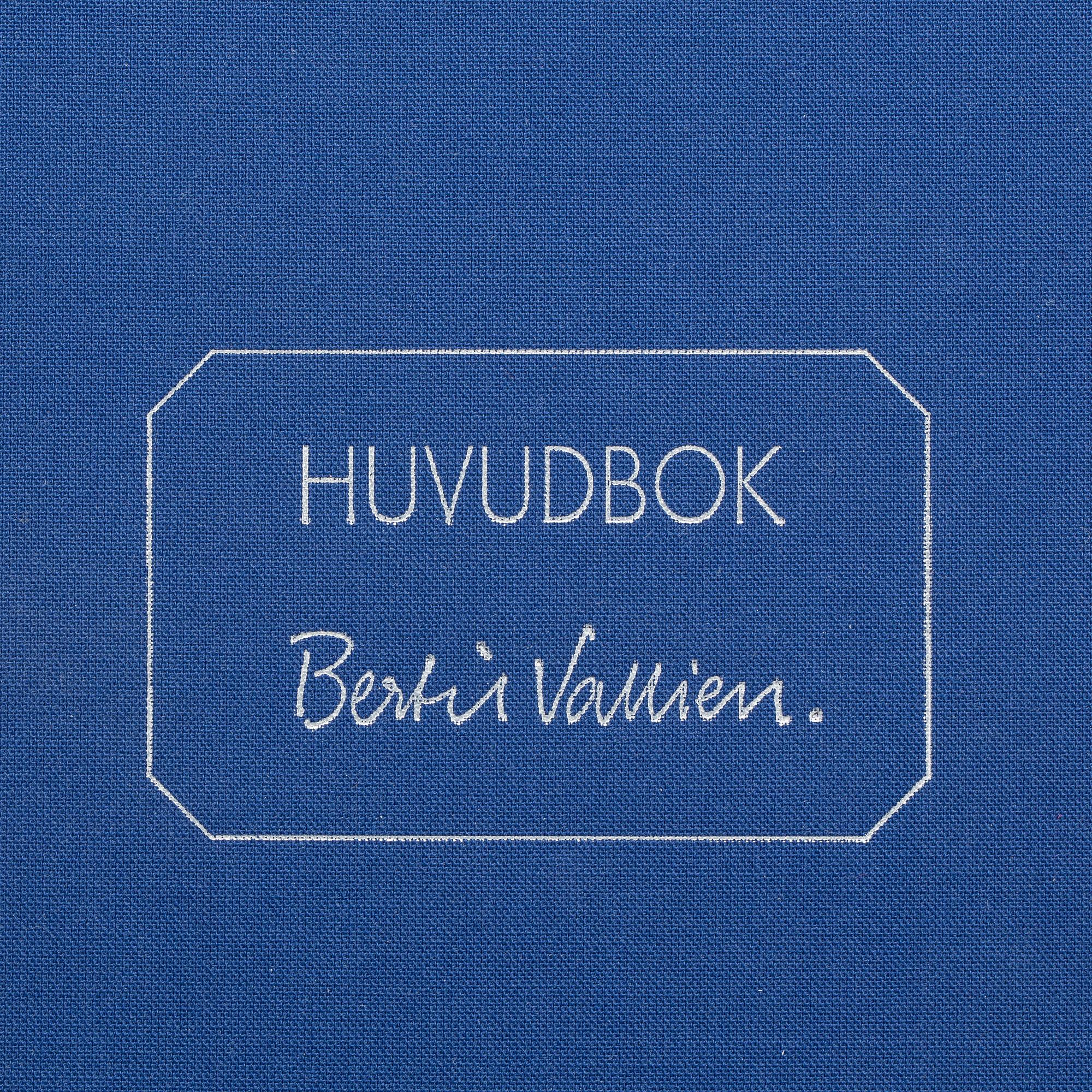 BERTIL VALLIEN, konstglas. "Huvud" signerad samt nr 7090002. Samt BOK "HUVUDBOK BERTIL VALLIEN".