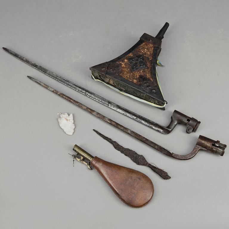 PARTI VAPEN, 6 st, mestadels 1800-tal.