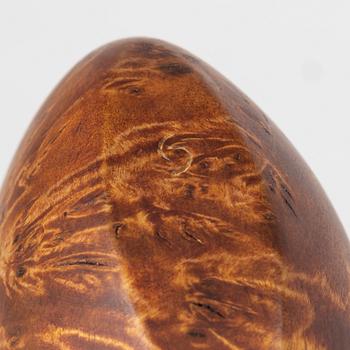 A birch flask by Fredrik Juuso, signed.