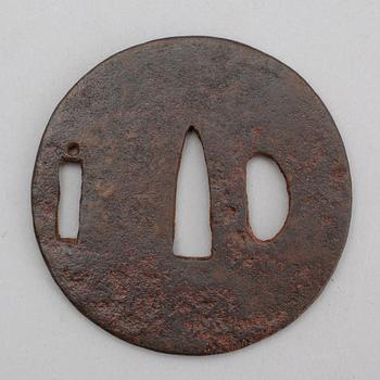 TSUBA, järn, Japan, antik.