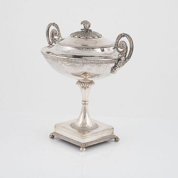 A Swedish Empire Silver Sugar Bowl, mark of Adolf Zethelius, Stockholm 1824.