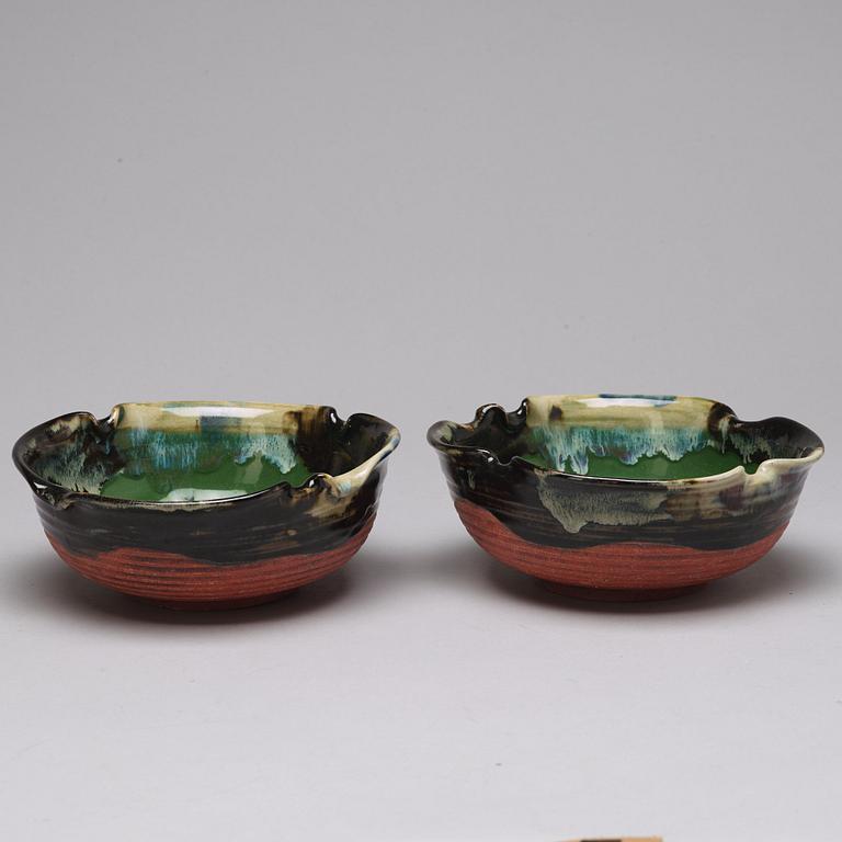 A set of two Japanese censers and two Japanese bowls, 20th Century.