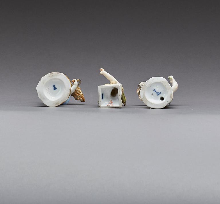 FIGURINER, porslin, 3 st, Meissen och Berlin. 1900-tal.