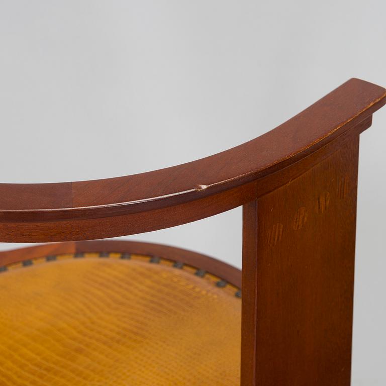 Eliel Saarinen, karmstolar, ett par, "Hannes", Adelta Oy, Finland.