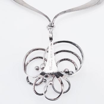 Theresia Hvorslev, a sterling silver necklace with pendant, Lidköping 1975.