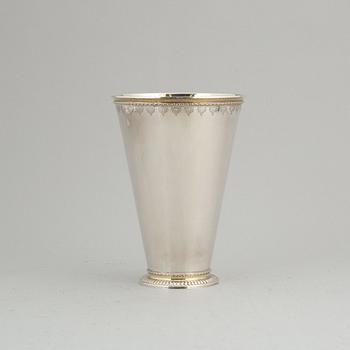 A silver beaker by GAB, Stockholm 1937.