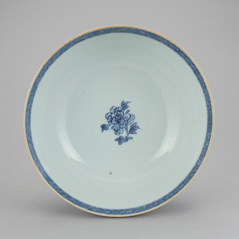 SKÅL, porslin, Kina, Qian Long 1736-1795.