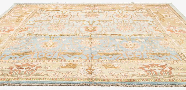 Matta, persisk, Sultanabad / Arts and Crafts mönster, 433 x 405 cm.