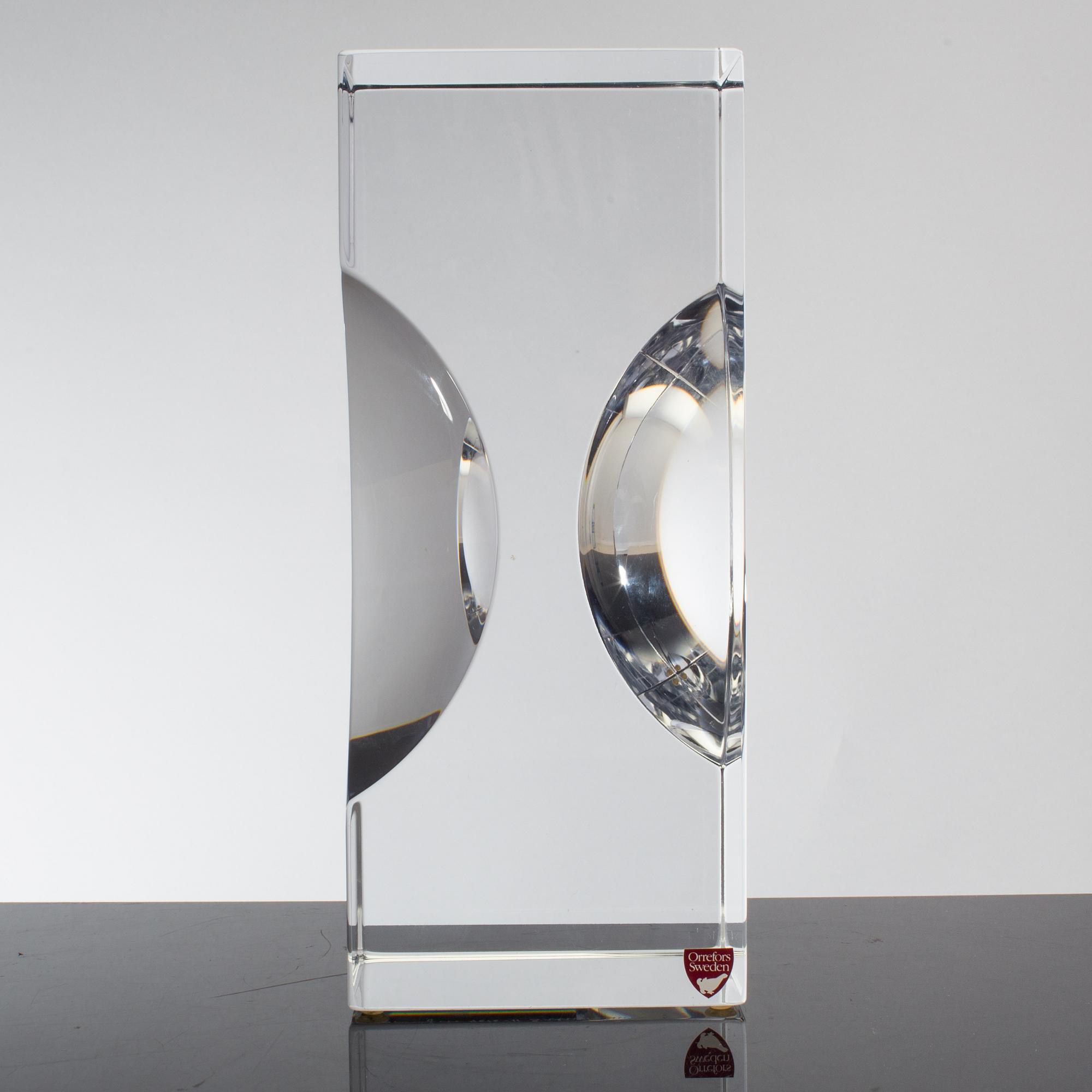 A glass sculpture by Sven Palmqvist, Orrefors.