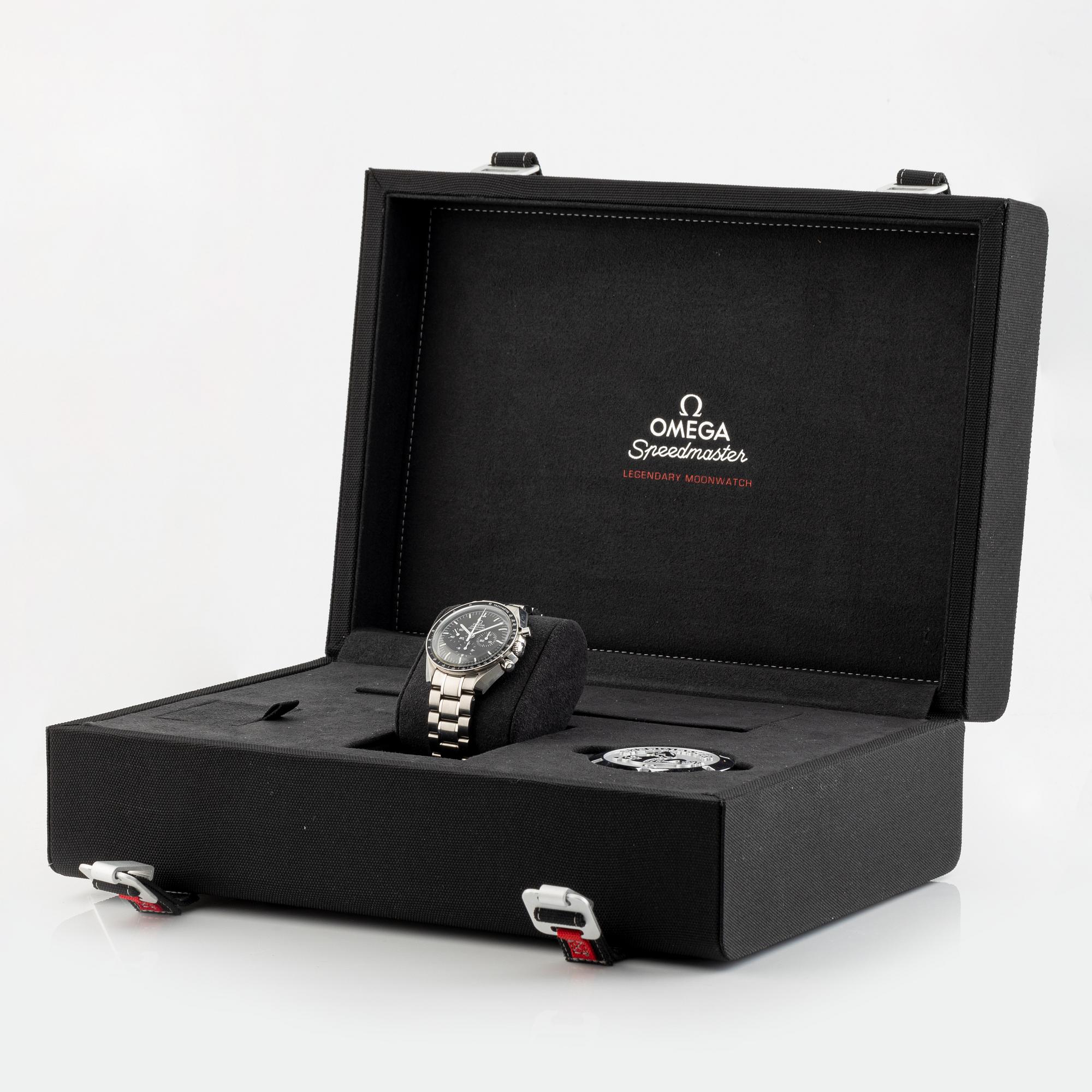 Omega, Speedmaster, Moonwatch, Professional, chronograph, wristwatch, 42 mm.