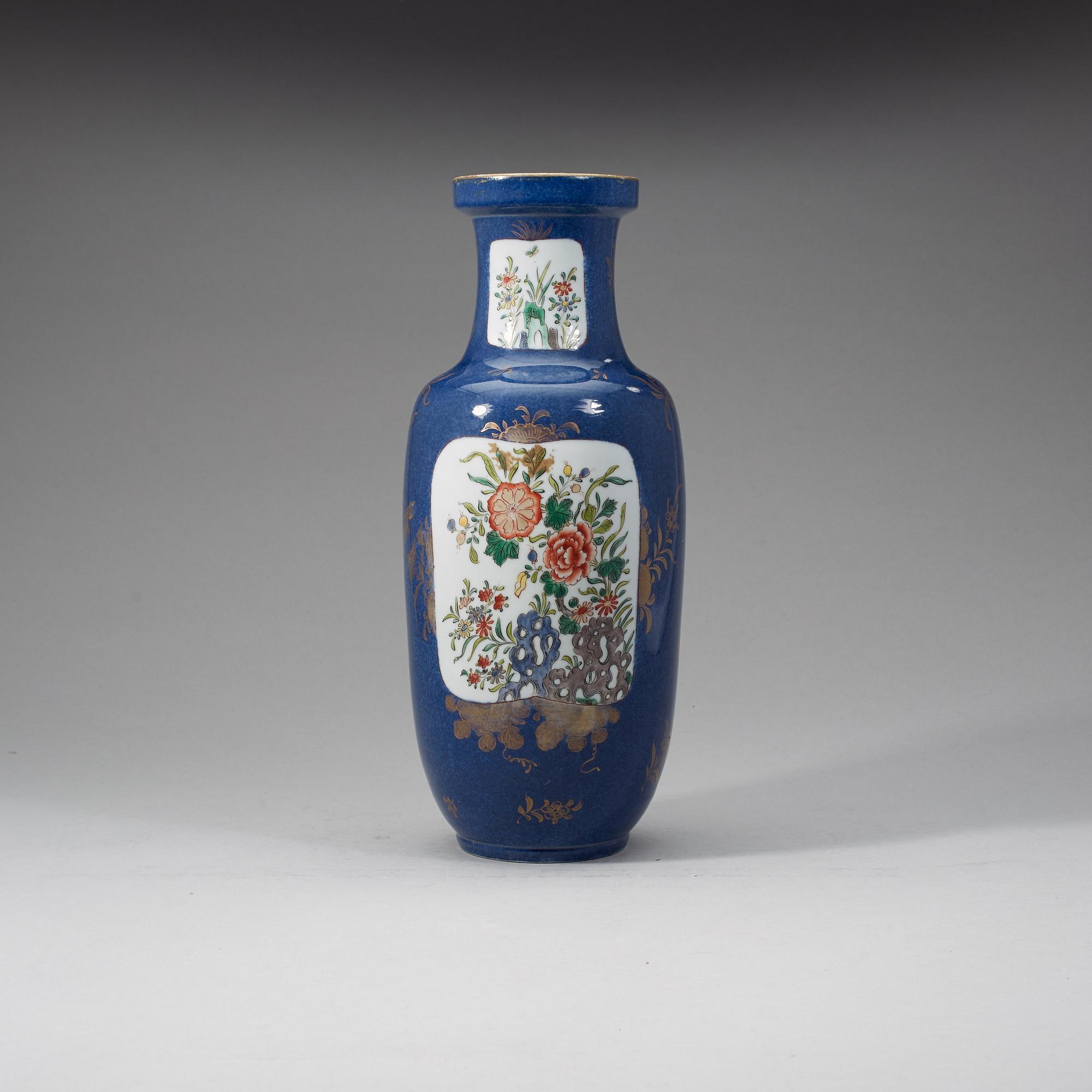 VAS, porslin. Qingdynastin, 1800-tal.
