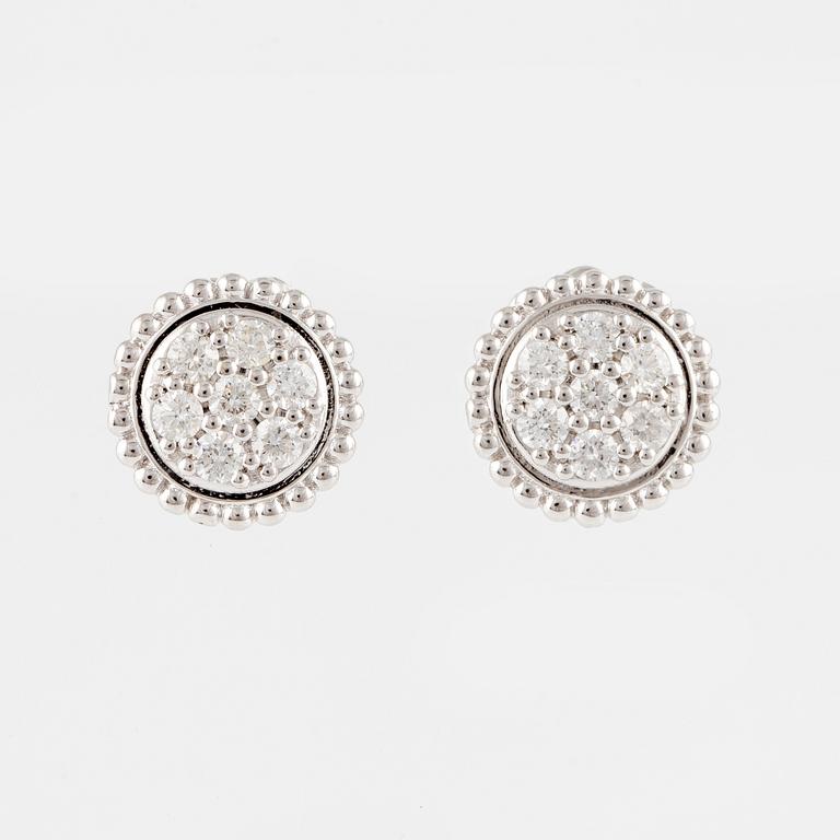Earrings with brilliant-cut diamonds.