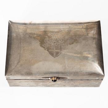 CG Hallberg, cigarrskrin, silver, Stockholm 1905.