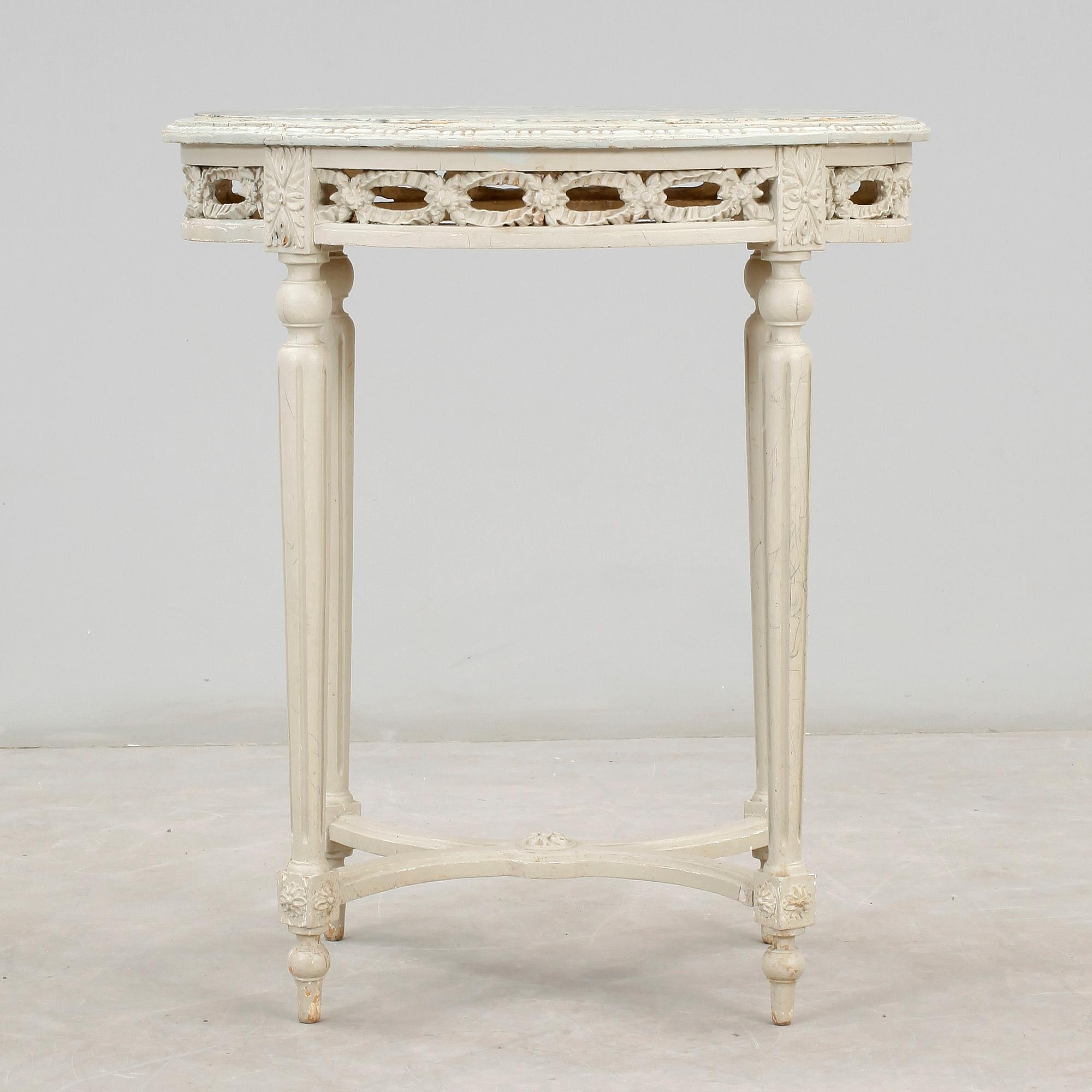 SALONGSBORD, Louis XVI-stil, omkring sekelskiftet 1900.