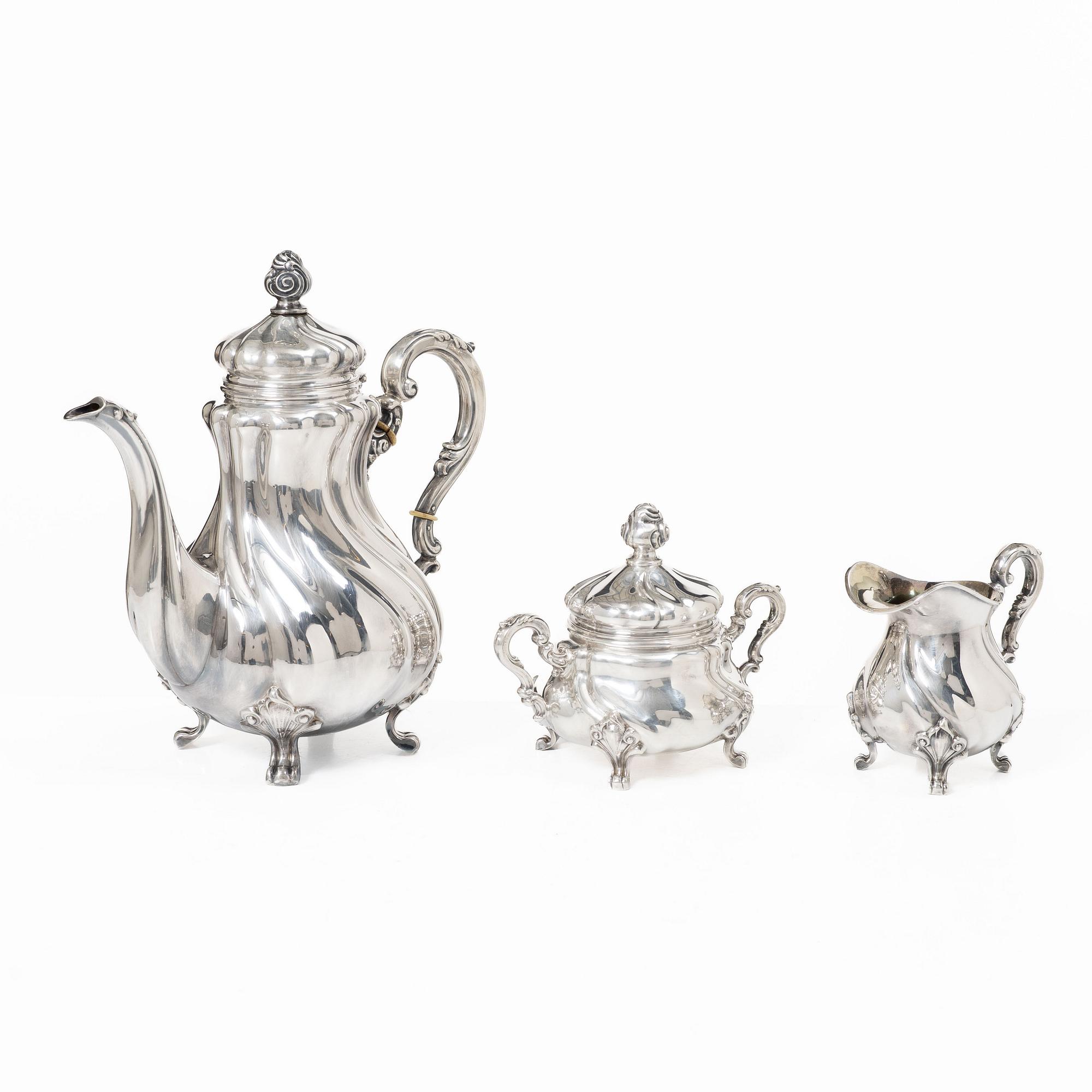 Kaffeservis, 3 delar, silver, rokokostil, Norsk Filigransfabrikk, Oslo, samt med svensk importstämpel 1942.